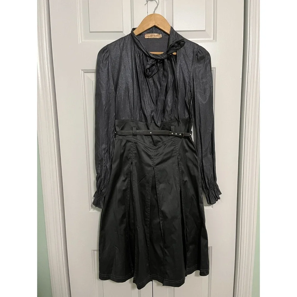 Lulumary Collection Dress From Paris Grey Size Medium one piece belt t2 work bow